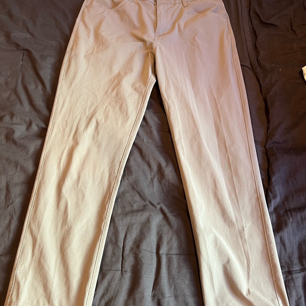 Vuori Cream Chinos & Khakis